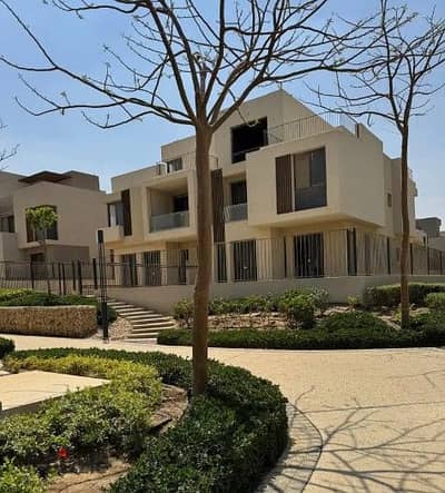 Town House Ready to move for sale 235sqm in Sodic east DP 10% only over ...