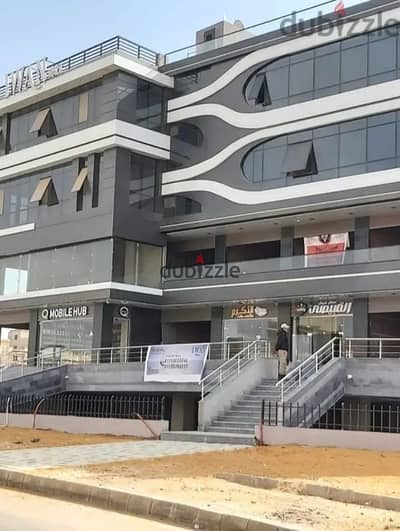 50m store front at Baywan Mall in Al-Yasmeen service area - First Settlement
