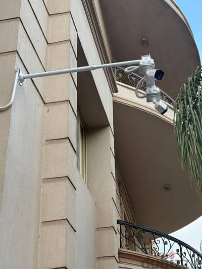 كاميرات مراقبة بدقة عالية