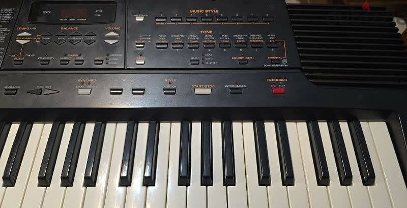 Roland E14 غربي وشرقي صناعه ايطالي 1