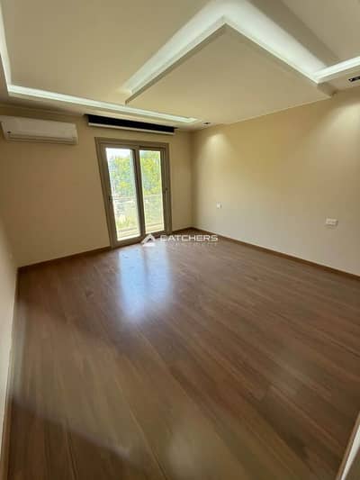 شقة برووف متشطبة بالكامل للبيع في فيفث سكوير المراسم القاهرة الجديدة Fifth Square El Marassem New Cairo