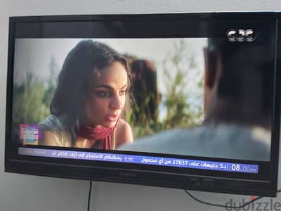 شاشة مستعمله للبيع