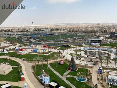 For sale at a bargain price: Resale studio apartment, 57 sq m, in Sheikh Zayed, with kitchen and air conditioning. Installment payments remaining. Nea