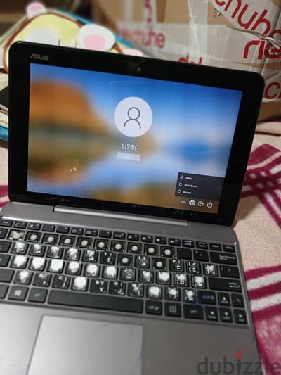 لاب  توب ايسوس صغير