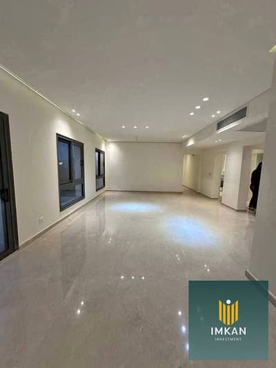 Fully finished apartment for sale, ready for viewing, with installments over 7 years in Al Shorouk City, next to Sodic East, sea view, open air.