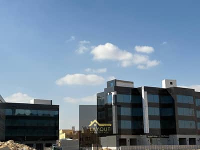  محل للإيجار – ريو مول التجمع الأول | موقع تجاري قوي  دور أرضي على البلازا مباشرة – واجهة ممتازة – محور السادات