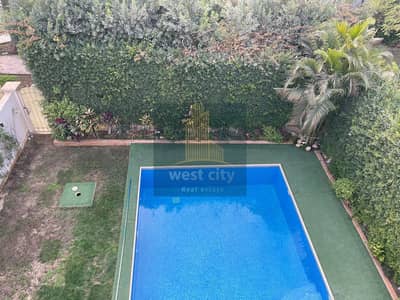 Twinhouse villa for sale in compound greens