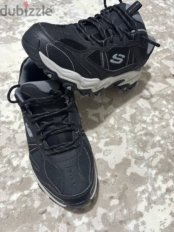 SKECHERS 7