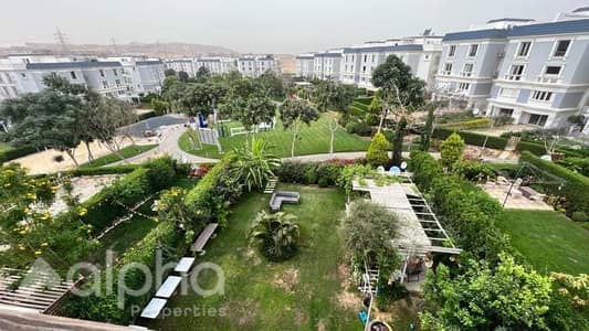 i villa garden for sale Mountain view Giza plateau front new Giza 330m