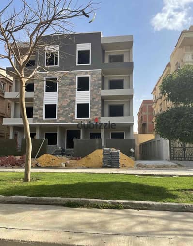 عماره للبيع بالقرب الجامعه الامريكيه التجمع الخامس