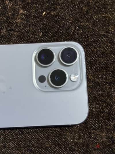 ايفون 15 برو للبيع