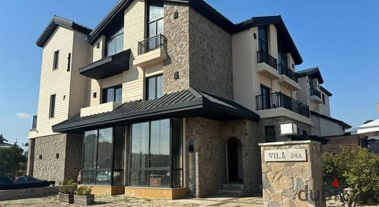 For sale, a fully finished villa available for immediate delivery in the compound, in front of Mountain View, behind the American University. A price offer that won't be repeated in the most distinguished location in the Fifth Settlement. للبيع فيلا متشطبه استلام فوري في التجمع امام ماونتن فيو خلف الجامعة_الامريكية سعر لقطه مش هيتكرر تاني في اميز لوكيشن في التجمع الخامس