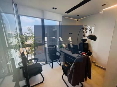 For Rent in Hydepark business district