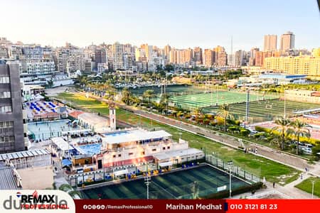 استلم فوراً بفيو مفتوح علي النادي شقة 182 م للبيع في سموحة مشروع جراند فيو