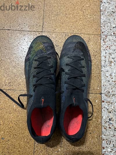 Nike shoes  45