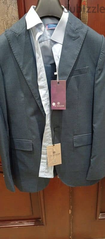 بَدله من tie house جديده. size. 46