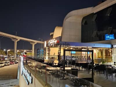 بسعر مميز محل للايجار 44م في سينترادا مول في ميدان جهينة بالقرب من مول العرب و مول مصر وصلة دهشور و الشيخ زايد علي محور 26 يوليو