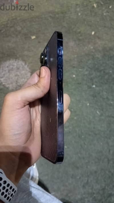 14 برو ماكس