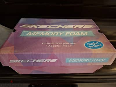 Original New Sketchers Size 41