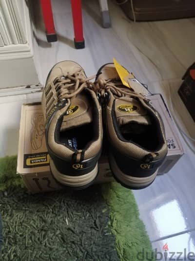 Safety Shoes - أحذية سيفتي