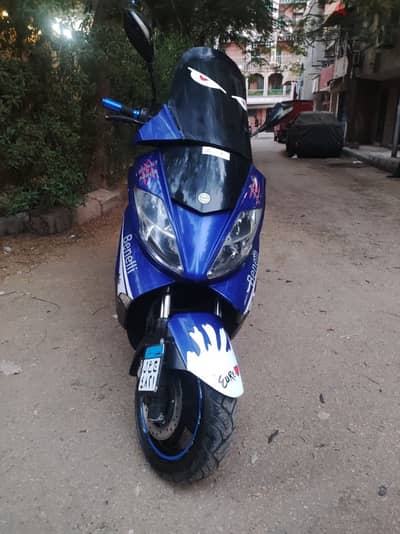 اسكوتر 250cc زفيرانو