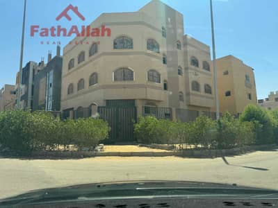 مصنع هندسي للايجار بالتجمع بالمنطقه الصناعيه الالف مصنع
