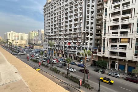 شقة للبيع 248 م سموحة (ش فوزي معاذ - برج براند)