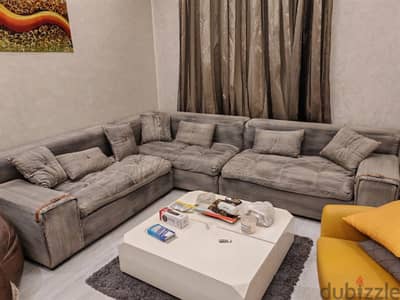 L-shaped sofa set