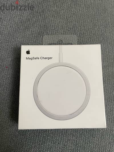 شاحن Apple MagSafe الأصلي بحالة ممتازة بالعلبة
