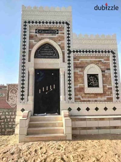 Grave for sale, an area of 40 meters, the cemeteries of Giza, 6 October, first road of the oases, after MSA University, behind Osman Housing, next to the Police Assistant Training Center, licensed by the October Gardens Authority, Giza Governorate, fully built and finished.