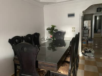 للبيع سفرة خشب زان تقيل