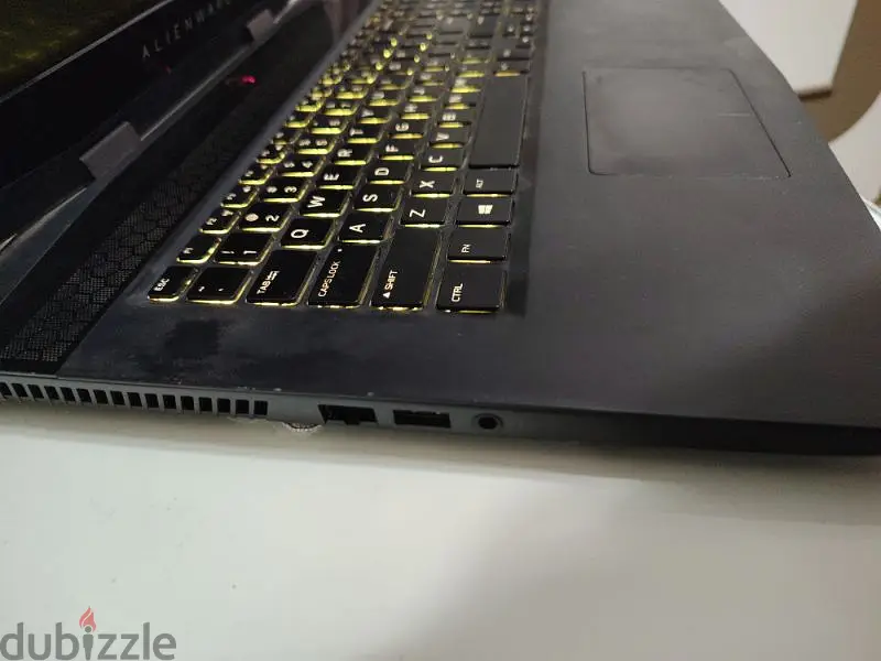 Dell Alienware m1765598316396675123