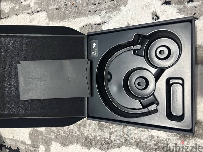 JBL Live 460NC 1