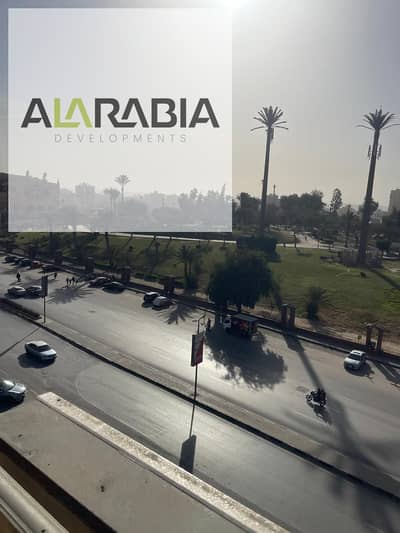 للبيع شقة مميزة 170م فيو مفتوح خيالي على الحديقة الدولية امتداد عباس العقاد موقع حيوي جداً تصلح للسكن والاستثمار بسعر لقطة لسرعة البيع ف قلب مدينة نصر