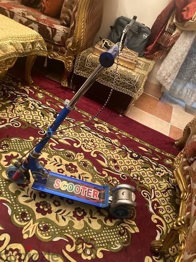 اسكوتر أطفال بحاله جيده