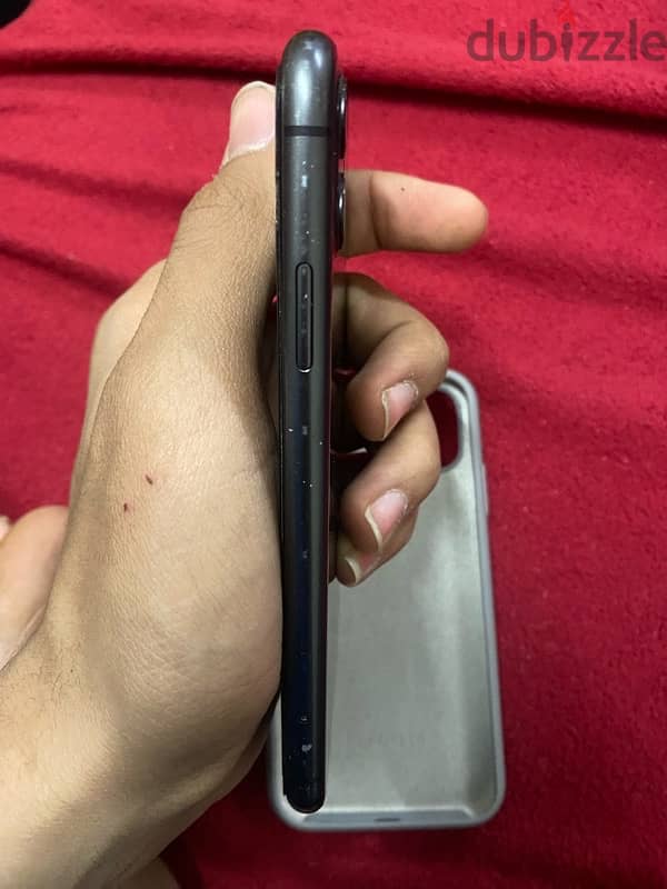 ايفون 11 4