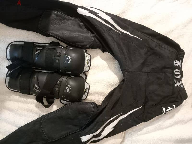 motorcycle trouser fox and leg protector 2