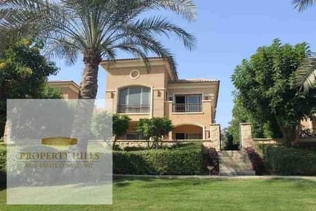 Townhouse villa for sale at a bargain price, immediate delivery in Stone Park, Fifth Settlement, in installments