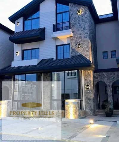 Villa corner ready to move new cairo close to American university