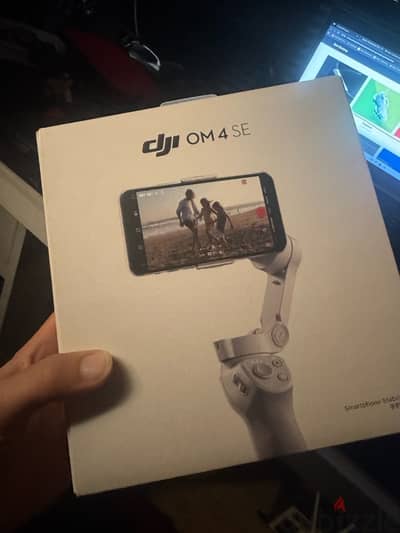 للبيع مثبت الهاتف الذكي DJI OM 4 SE البطاريه محتاجه تتغير