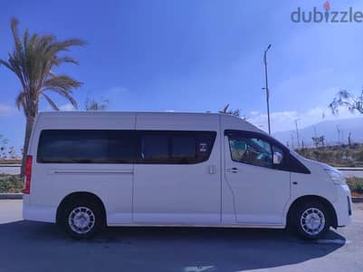 ايجار تويوتا هاي اس 10 راكب