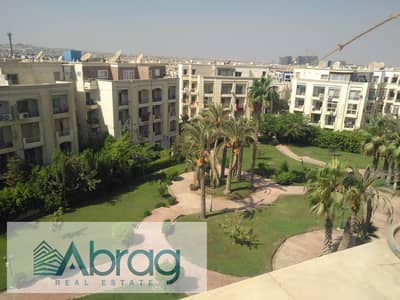 للبيع شقة 180 م بالتشطيب و المطبخ في كمبوند حدائق المهندسين