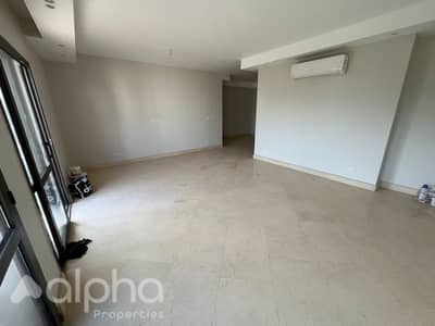 شقه للايجار في كمبوند كورت يارد Courtyard الشيخ زايد مطبخ وتكيفات دبل فيو