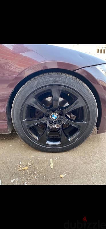 للبيع جنوط BMW اصليه مقاس ١٨