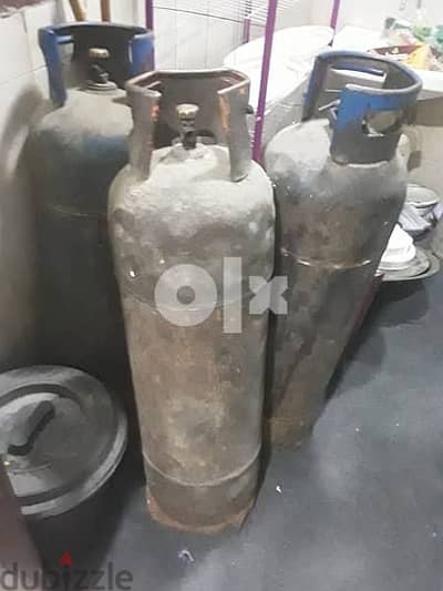 2انبوبة غاز كبيرة