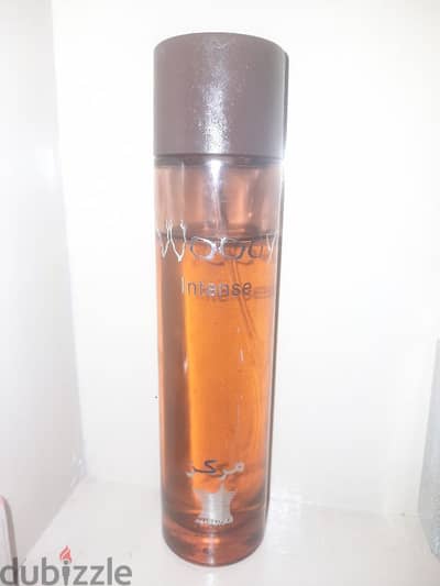عطر وودي مركز