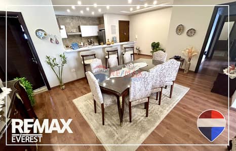 Luxurious Garden apartment in Green 5