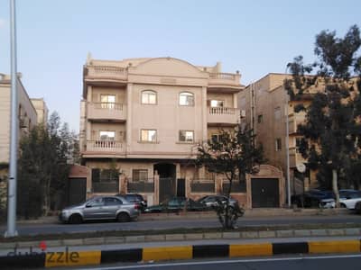 روف للبيع من المالك مباشرا استلام فورى جاهز للمعاينه الفوريه بسعر لقطه فى التجمع الخامس بالقاهره الجديده