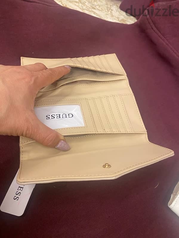 Guess women wallets 4