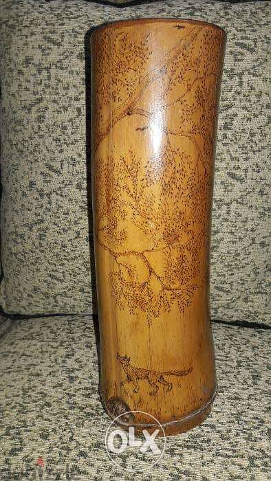 فازة تحفة من خشب البامبو قديمة  An antique bamboo vase